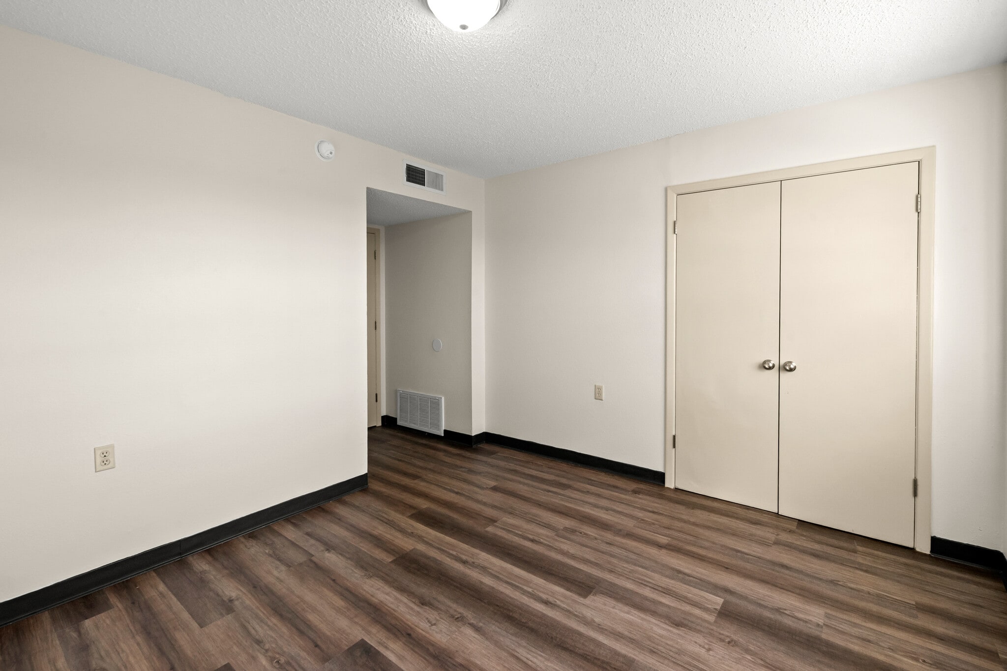 5314 Blanco Ave, El Paso, TX for sale Primary Photo- Image 1 of 55