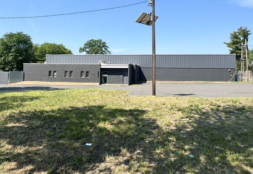 148 Beverly Rancocas Dr, Willingboro, NJ for lease - Building Photo - Image 3 of 15