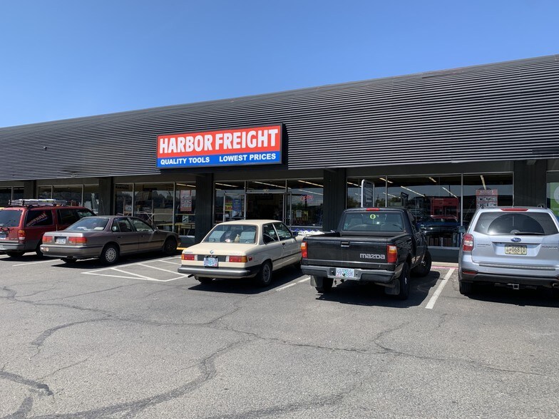 21702188 W 6th Ave, Eugene, OR 97402 Big Y Center