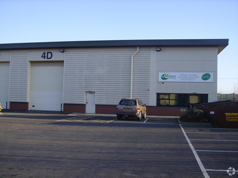 Cannel Row, Newcastle Under Lyme for sale - Primary Photo - Image 1 of 1