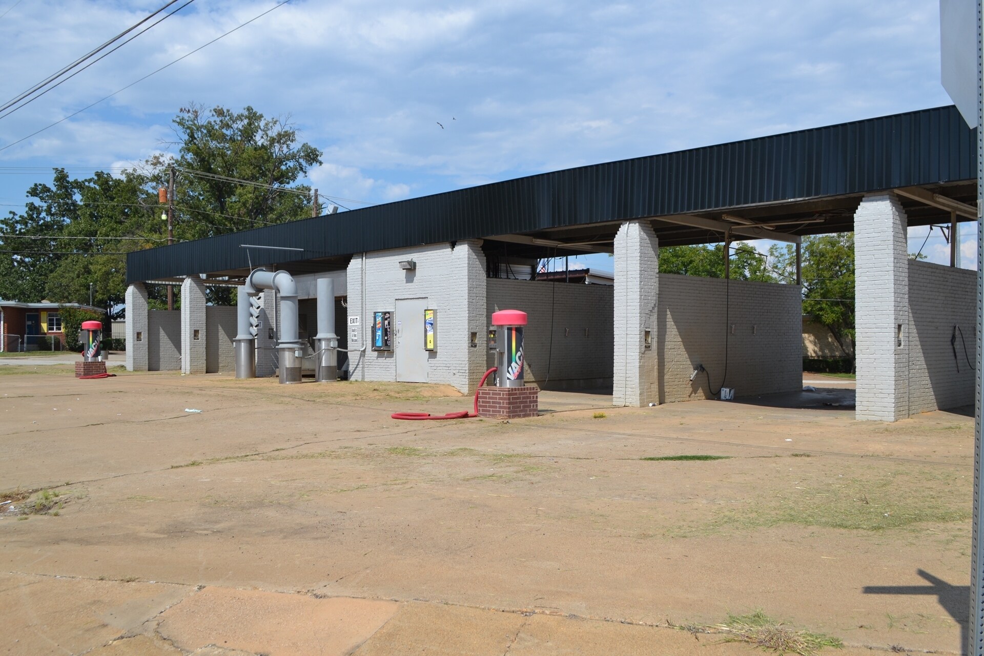 102 Pine Tree Rd, Longview, TX for sale Primary Photo- Image 1 of 1