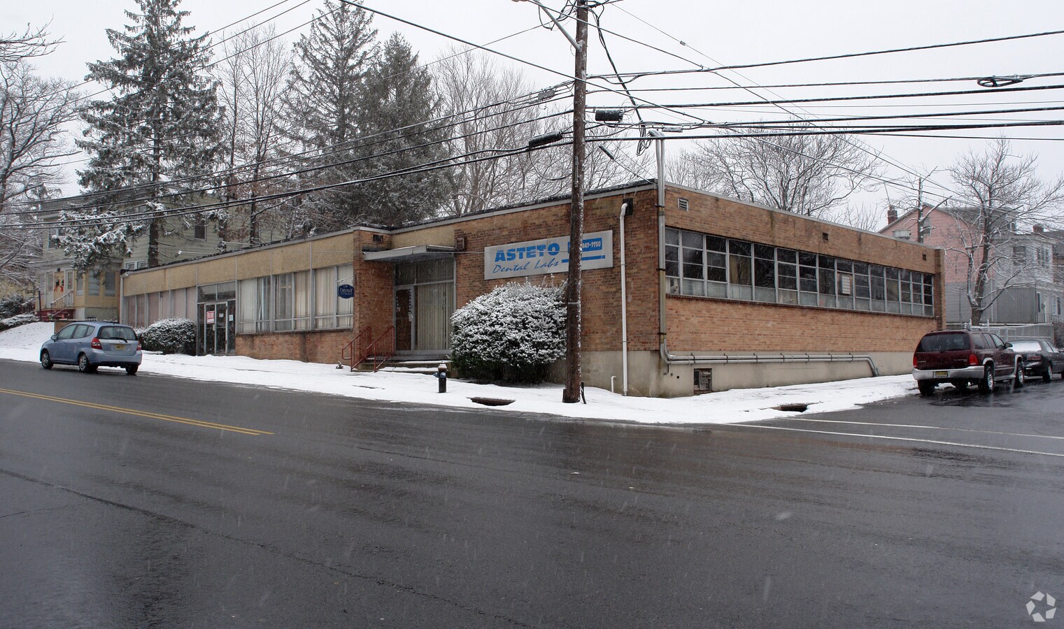 2075 Millburn Ave, Maplewood, NJ 07040