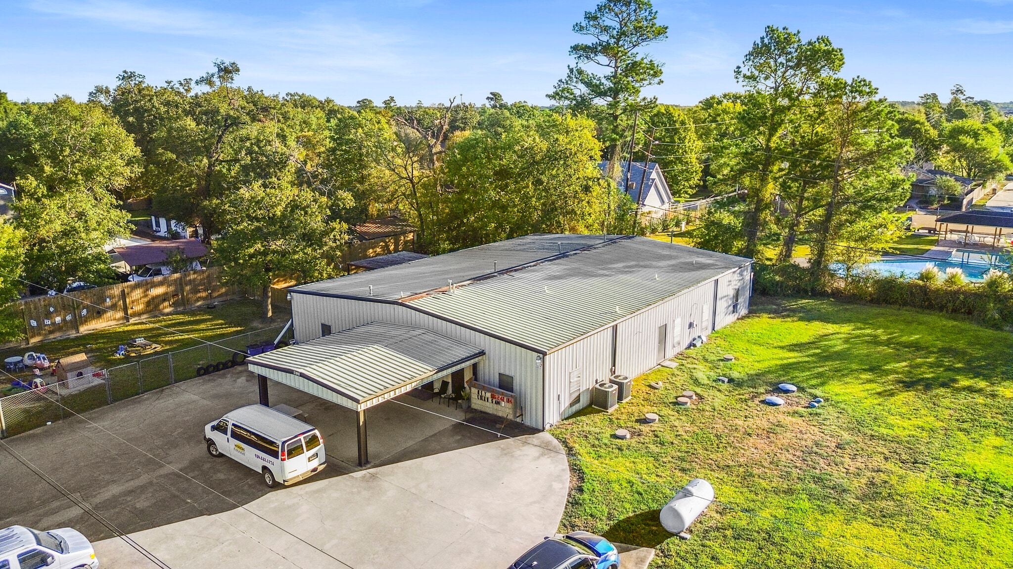 16737 Sprawling Oaks Dr, Conroe, TX for sale Building Photo- Image 1 of 18