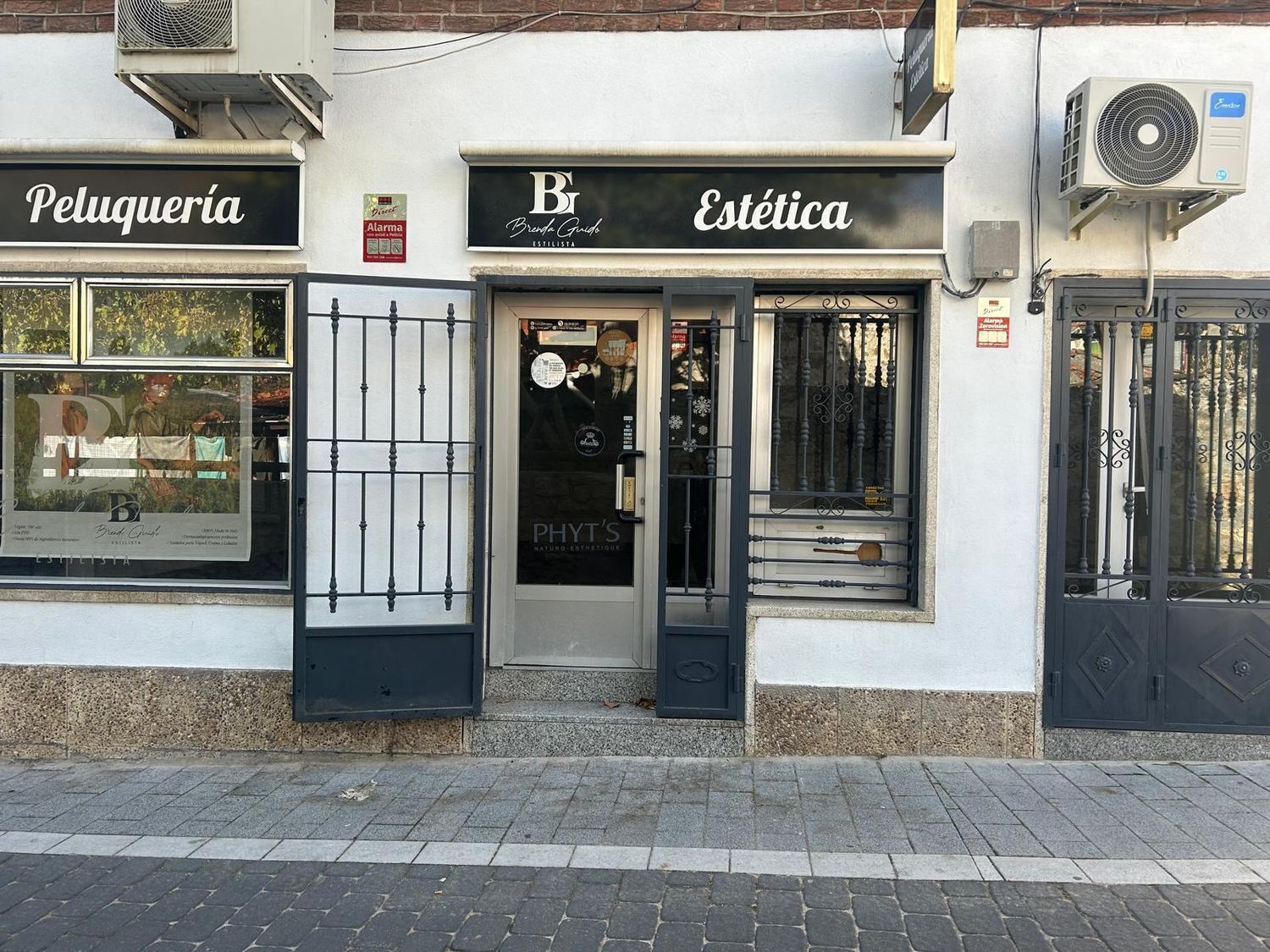 Retail in Moralzarzal, Madrid for lease Building Photo- Image 1 of 19