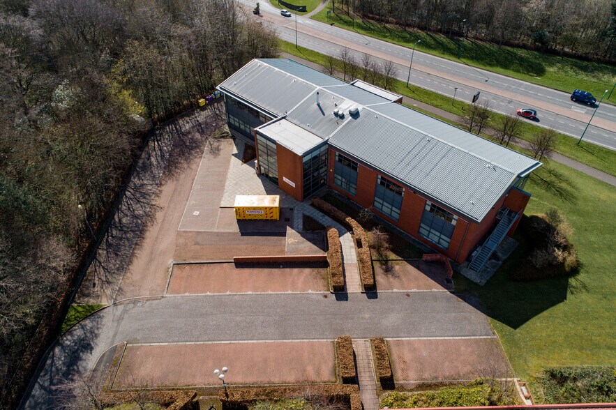 Gemini Cres, Dundee for lease - Building Photo - Image 2 of 3