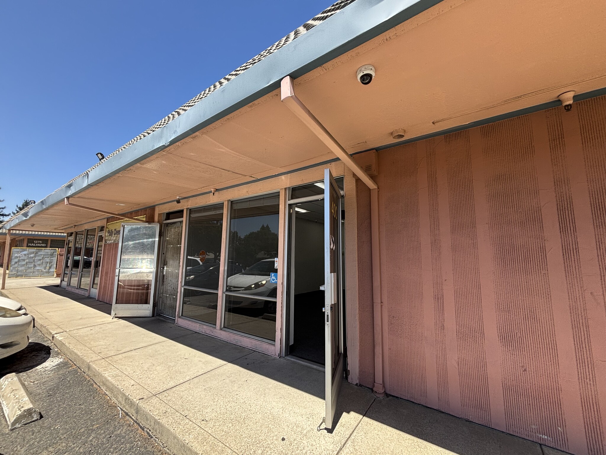 1250 Harbor Blvd, West Sacramento, CA for lease Building Photo- Image 1 of 10