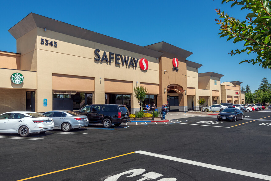 5201-5447 Elkhorn Blvd, Sacramento, CA for lease - Building Photo - Image 2 of 12