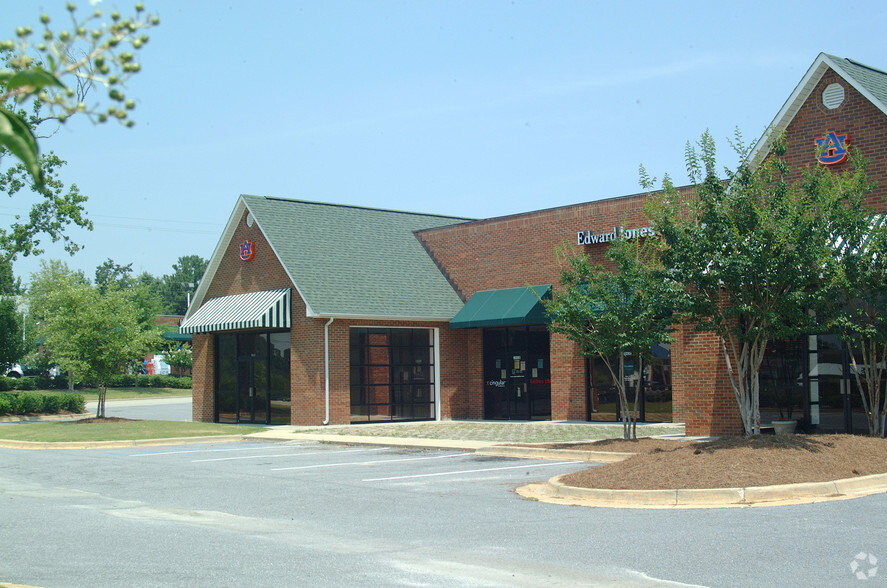 1943 S College St, Auburn, AL for lease - Building Photo - Image 3 of 10