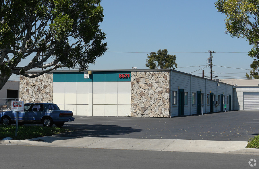 8521-8581 Roland St, Buena Park, CA for lease - Building Photo - Image 2 of 6