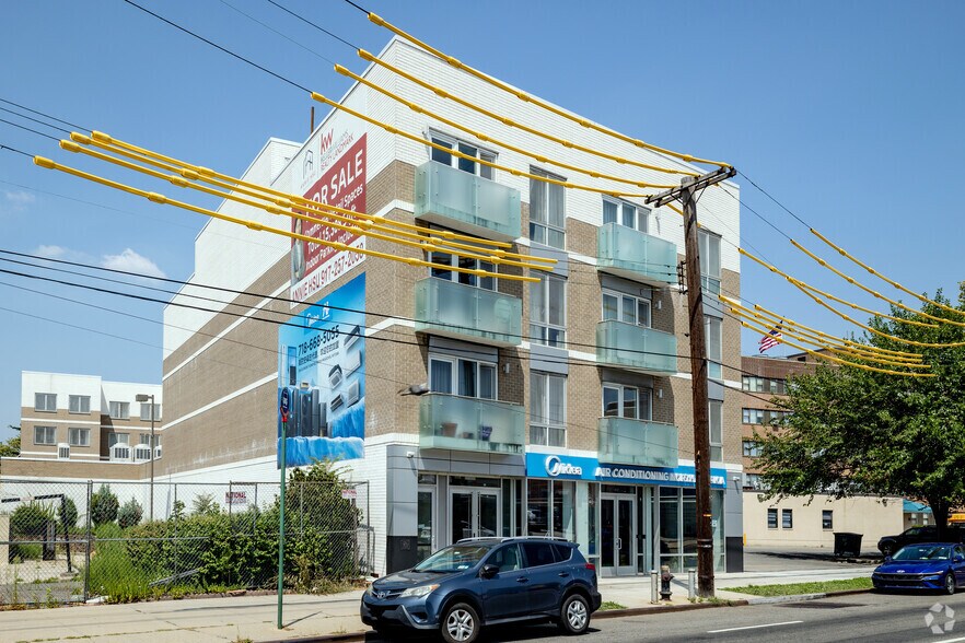 15815 Union Tpke, Flushing, NY for sale - Primary Photo - Image 1 of 1