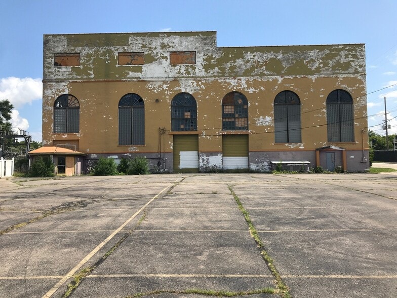 34 Rapid St, Pontiac, MI for sale - Building Photo - Image 3 of 15