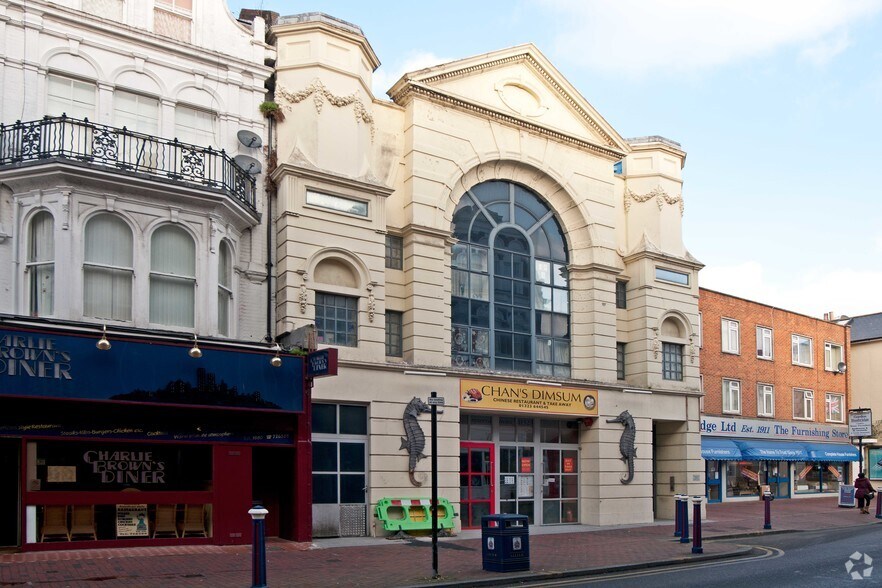 56 Seaside Rd, Eastbourne for sale - Primary Photo - Image 1 of 1