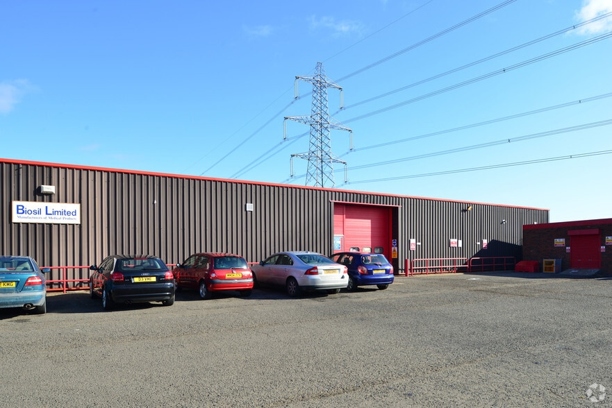 125 Deerdykes Vw, Cumbernauld for sale - Building Photo - Image 1 of 2