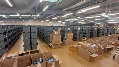 Fenton Way, Basildon for lease Interior Photo- Image 1 of 4