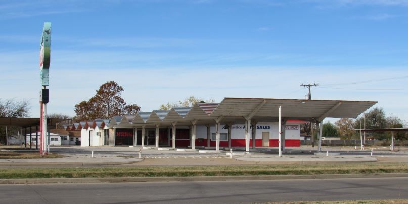 201 SW Sheridan Rd, Lawton, OK for sale - Building Photo - Image 3 of 5