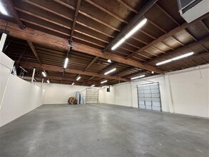 15044-15054 Keswick St, Van Nuys, CA for lease Interior Photo- Image 2 of 6