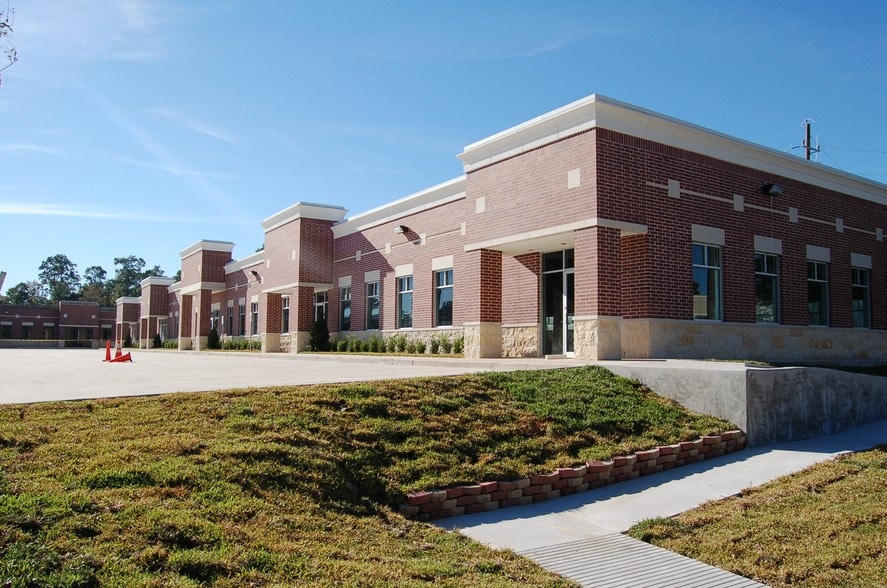 6401 Cypresswood Dr, Spring, TX for lease - Building Photo - Image 2 of 12