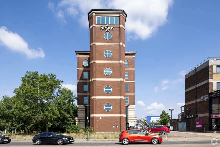 London Rd, Barking for lease - Building Photo - Image 3 of 4