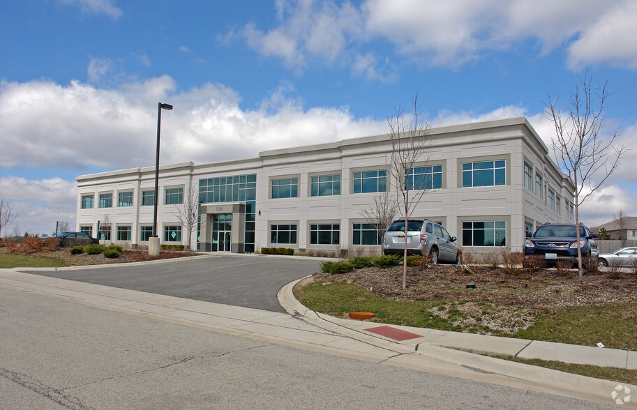 Office in Aurora, IL for sale - Primary Photo - Image 1 of 1