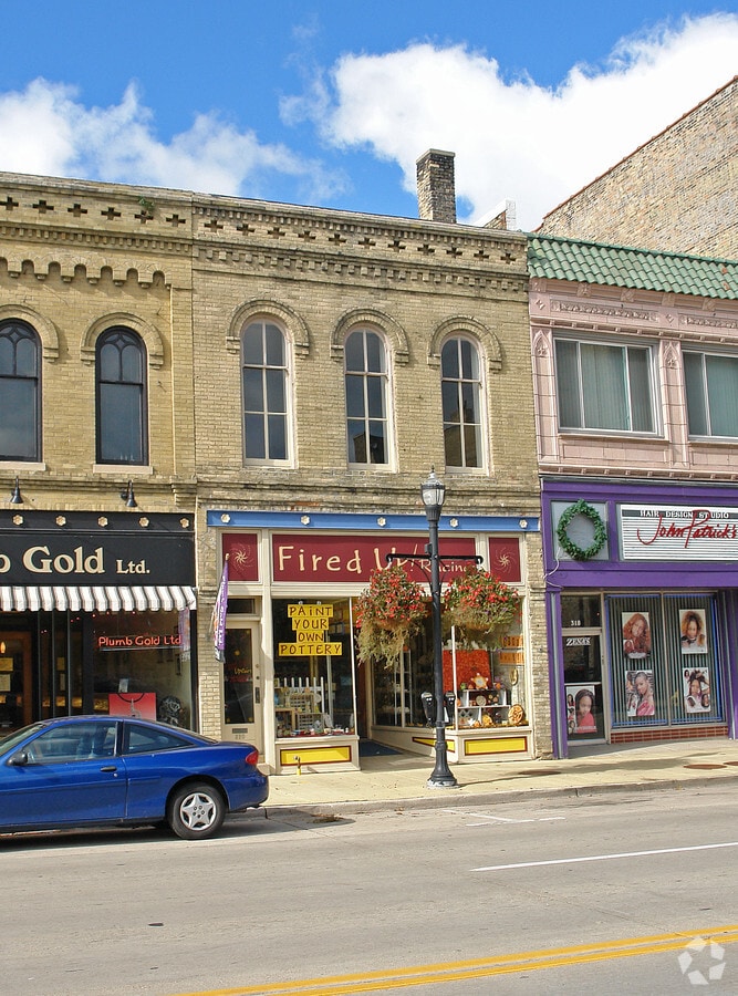 320 S Main St, Racine, WI 53403 Property Record