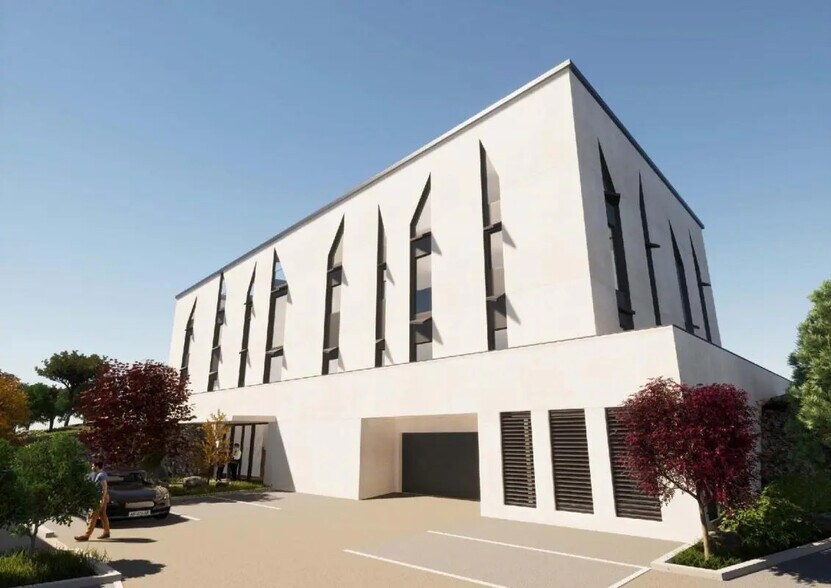 Office in Aix-en-Provence for lease - Building Photo - Image 2 of 4