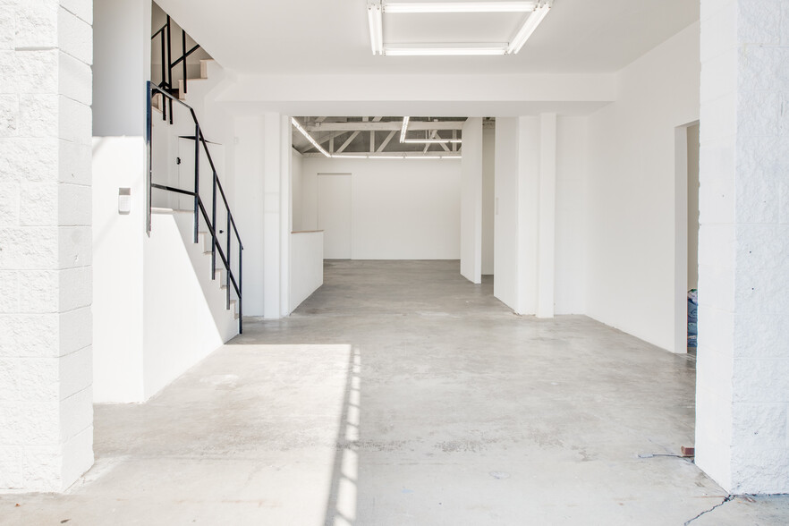 157 W 27th St, Los Angeles, CA for lease - Interior Photo - Image 3 of 11