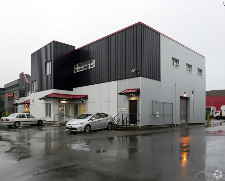 759 Vanalman Ave, Saanich, BC for lease - Building Photo - Image 2 of 3