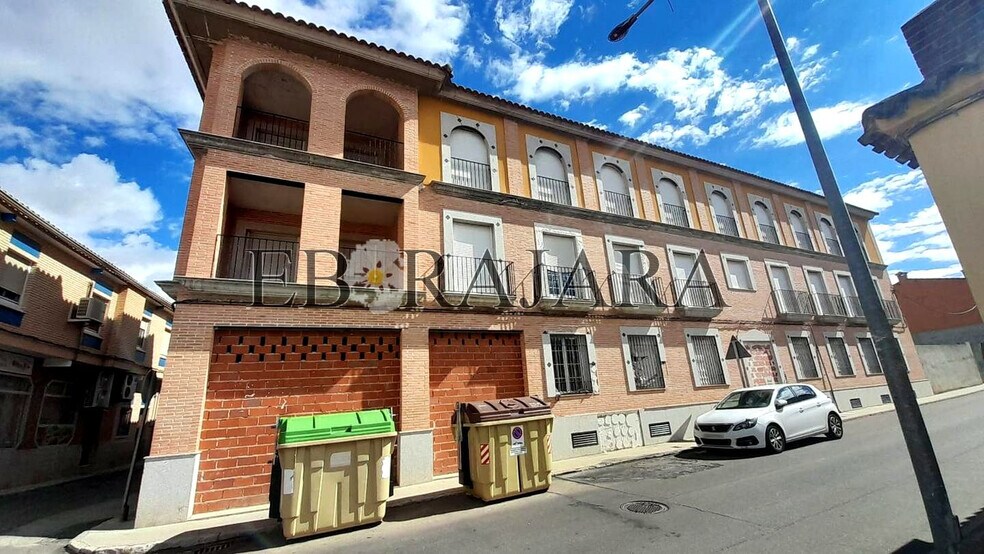 Multifamily in Malpica de Tajo, Toledo for sale - Building Photo - Image 2 of 4