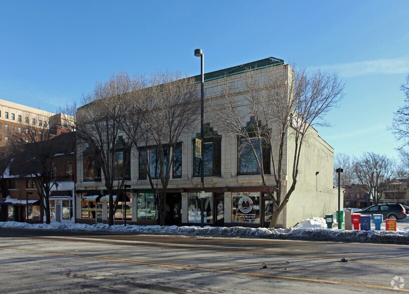 3613-3623 Broadway St, Kansas City, MO for sale - Primary Photo - Image 1 of 6