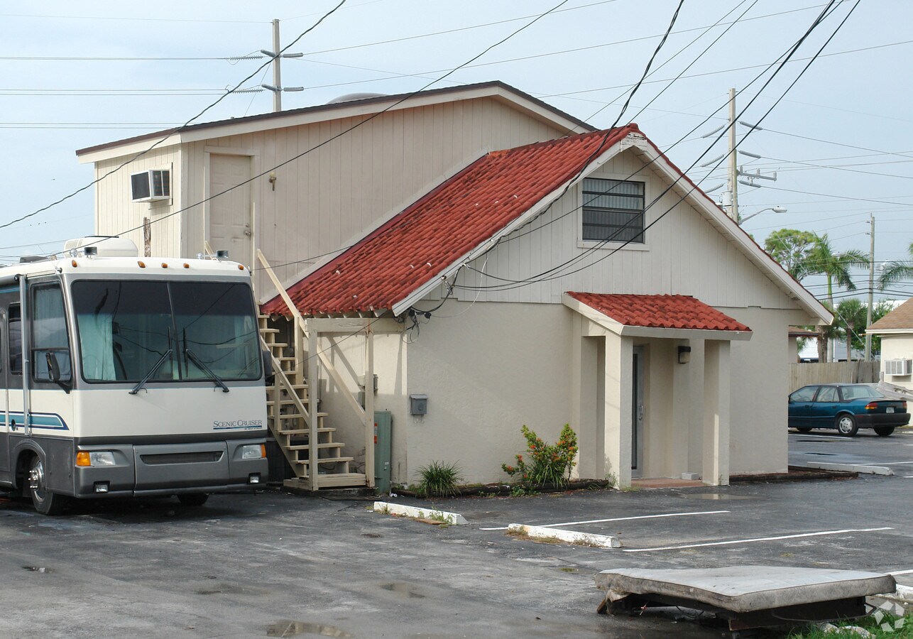 450 S Military Trail, West Palm Beach, FL 33415 Property Record