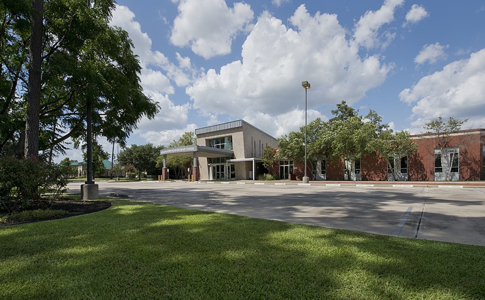 411 Lantern Bend Dr, Houston, TX for lease - Building Photo - Image 1 of 37