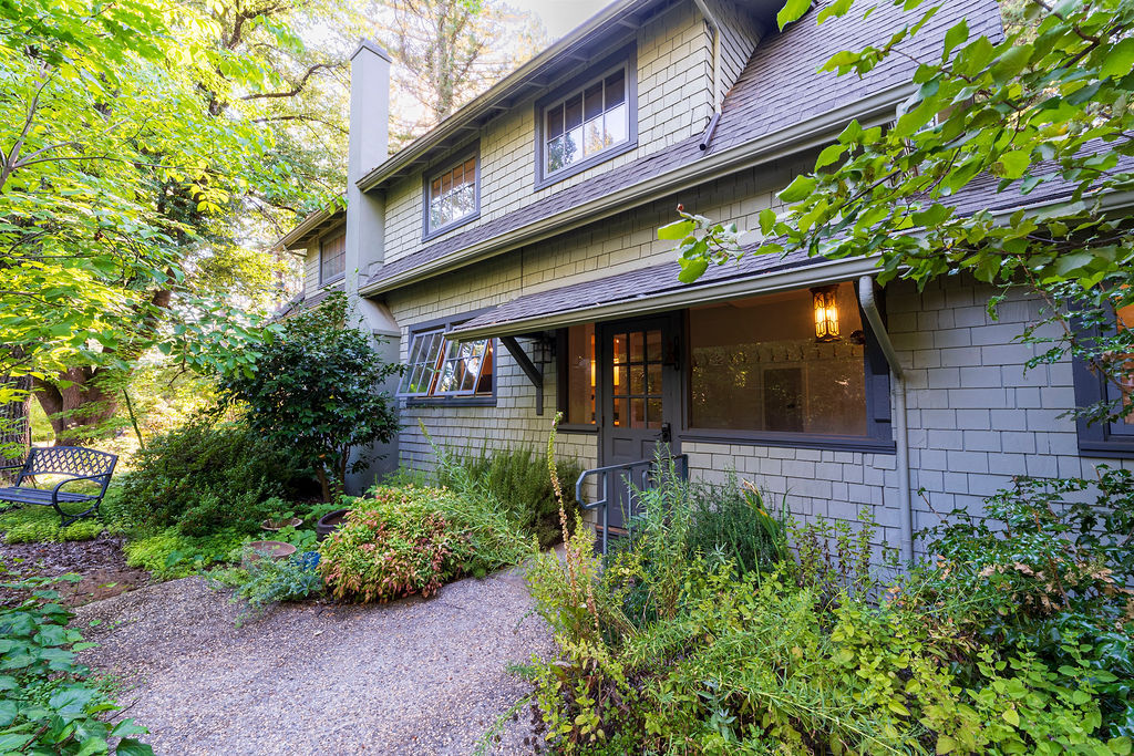 803 Uren St, Nevada City, CA for sale Primary Photo- Image 1 of 48