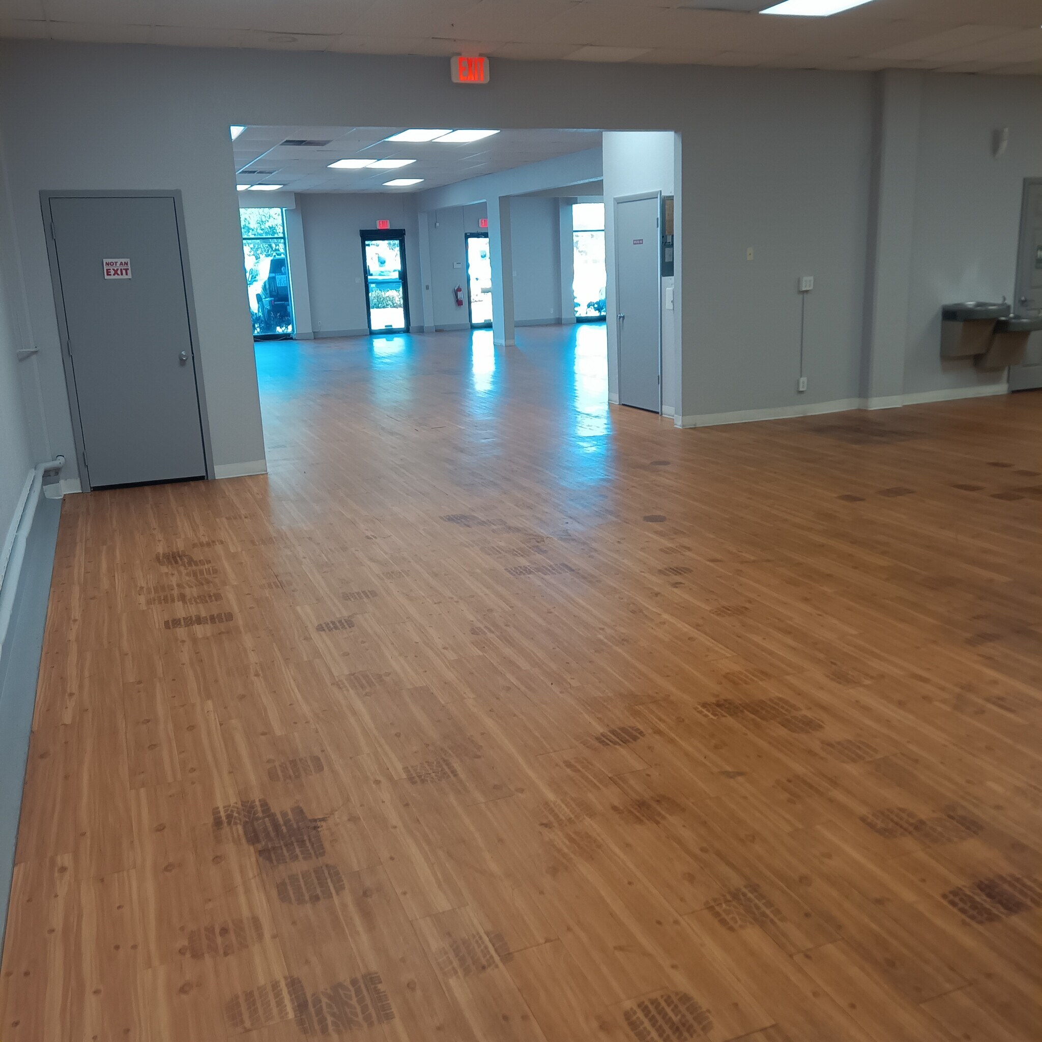 750 E Sample Rd, Pompano Beach, FL for lease Interior Photo- Image 1 of 9