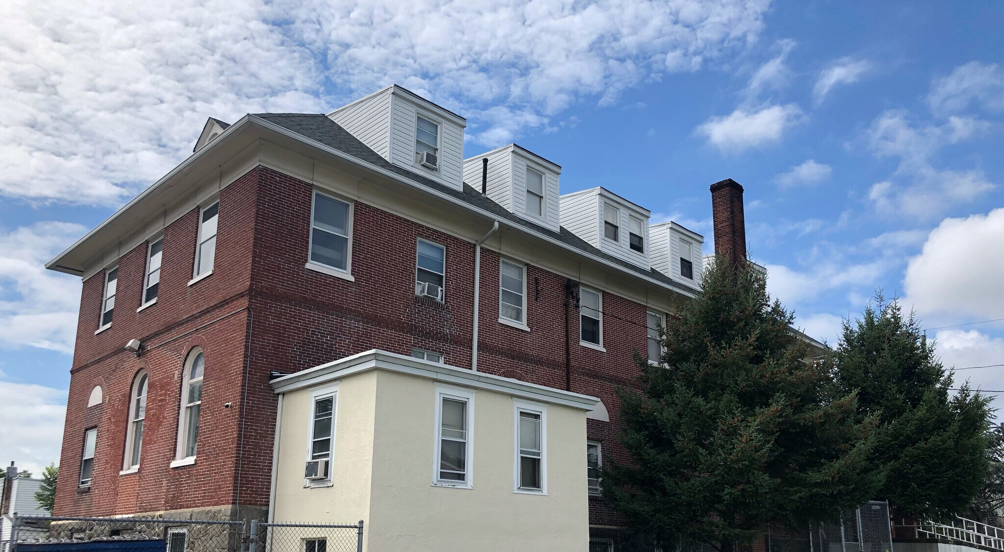 818 S Broom St, Wilmington, DE for sale Building Photo- Image 1 of 1