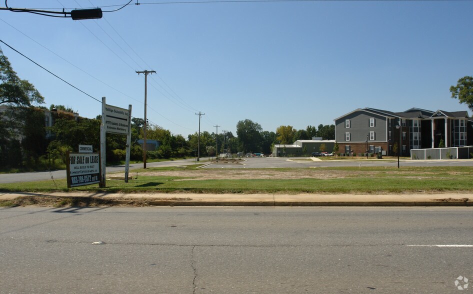 727 W Main St, Rock Hill, SC for sale - Primary Photo - Image 1 of 1