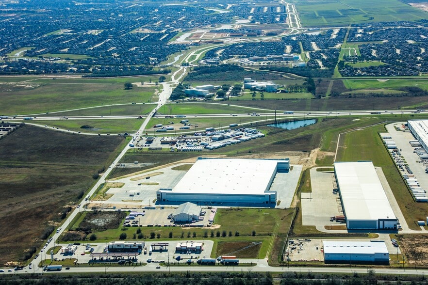 574 Pederson Rd, Katy, TX for sale - Building Photo - Image 1 of 1