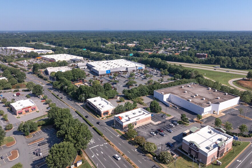 1990 S Stratford Rd, Winston-Salem, NC for sale - Aerial - Image 3 of 8
