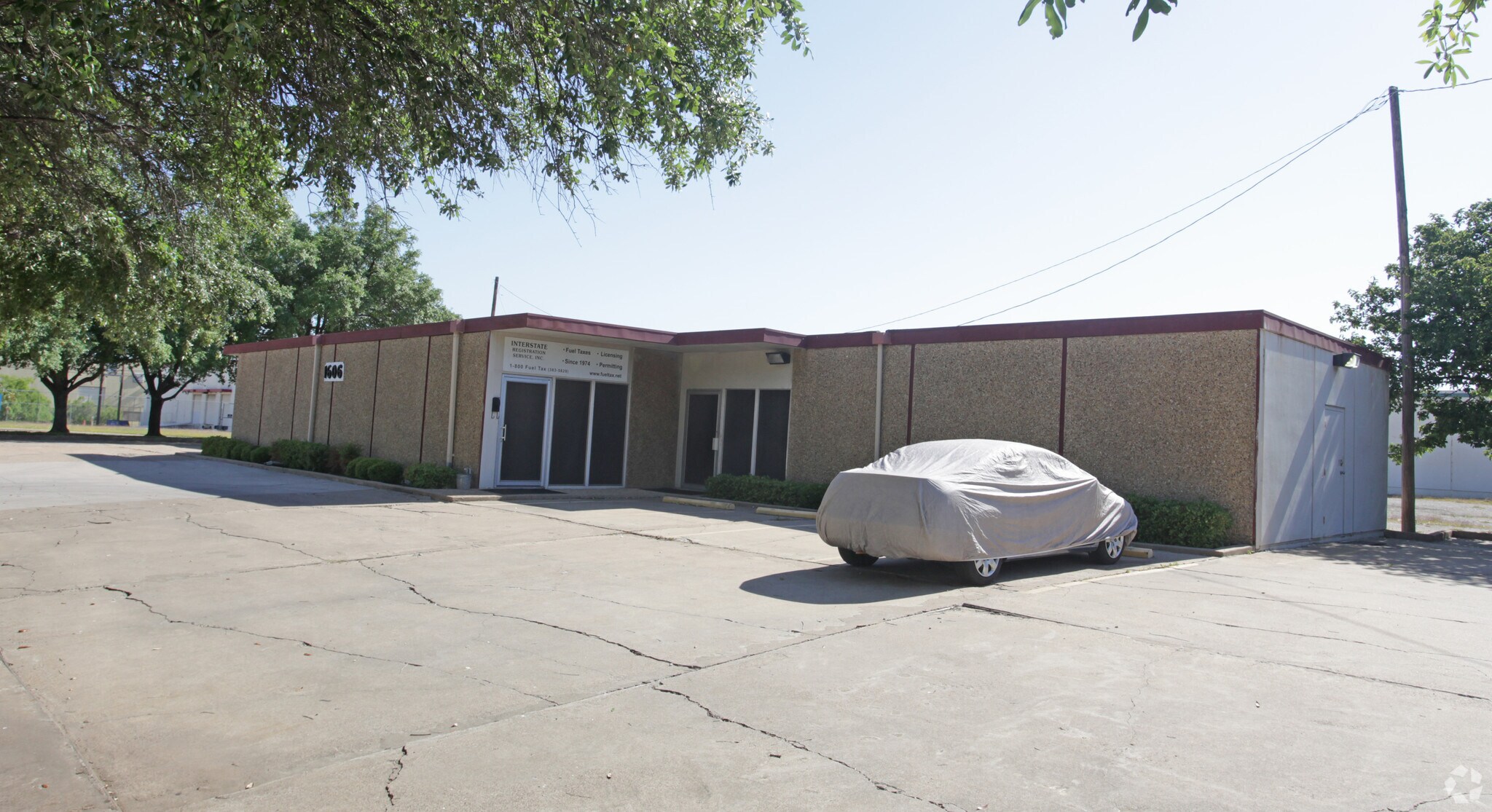 1606 109th St, Grand Prairie, TX for sale Primary Photo- Image 1 of 1