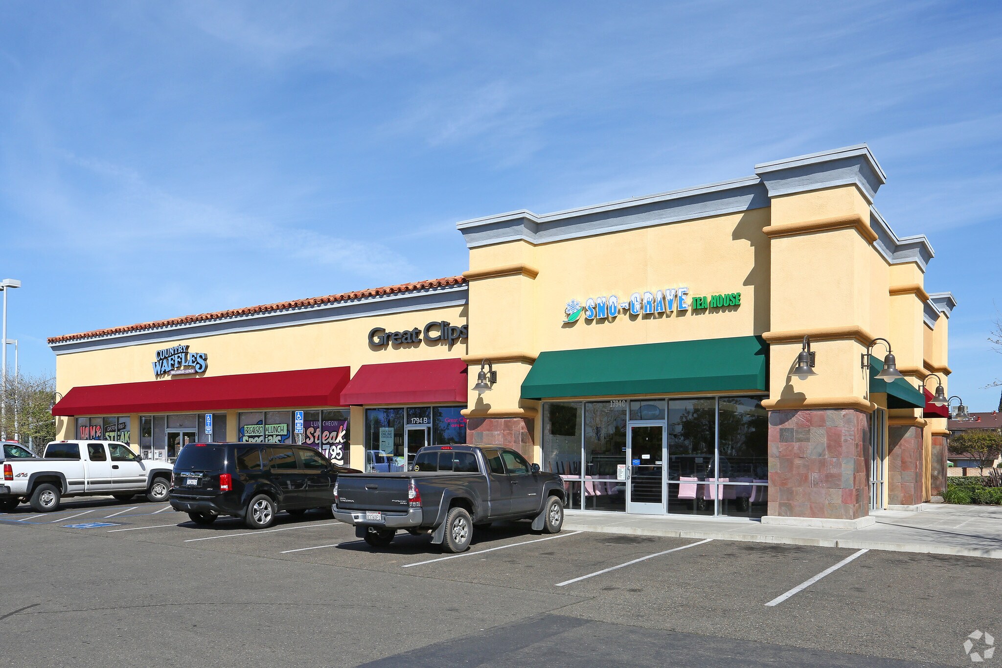 1794 W Olive Ave, Merced, CA 95348 Retail For Sale