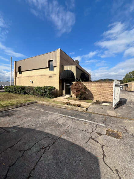 653 Mainstream Dr, Nashville, TN for lease - Building Photo - Image 2 of 8