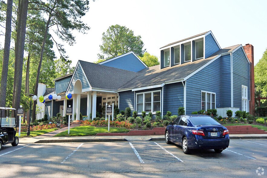 3001 Reflections Way, Virginia Beach, VA for sale - Primary Photo - Image 1 of 1