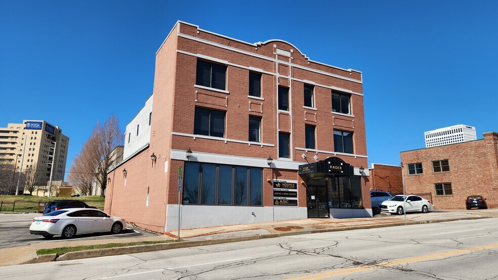 1120 S Boston Ave, Tulsa, OK for lease - Building Photo - Image 1 of 7