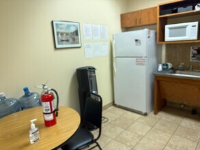 10019 Main St, Houston, TX for lease Building Photo- Image 2 of 17