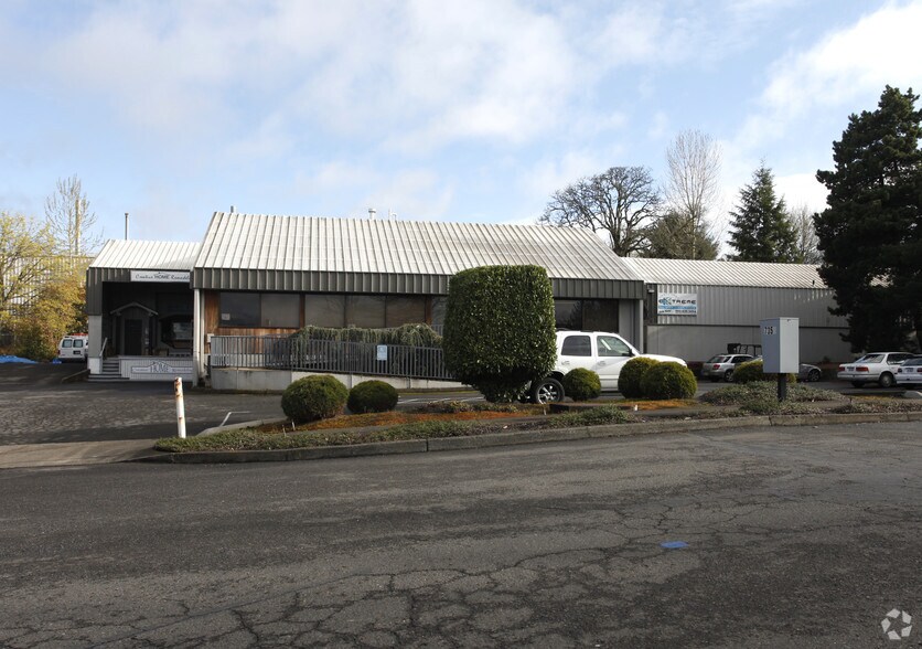7350 SW Landmark Ln, Tigard, OR for lease - Building Photo - Image 2 of 2