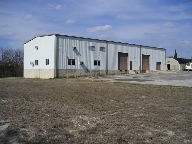 4945 Stahl Park San Antonio Tx 78217 Warehouse Property For