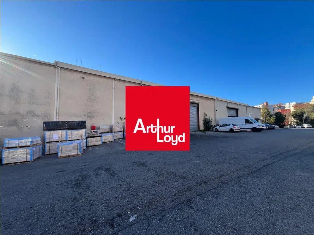 Flex in Marseille for lease Building Photo- Image 1 of 6