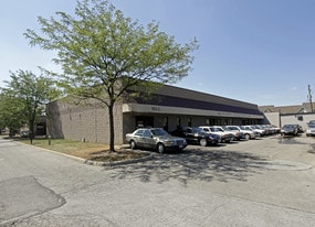 195 W Olentangy St, Powell OH - Automotive Property