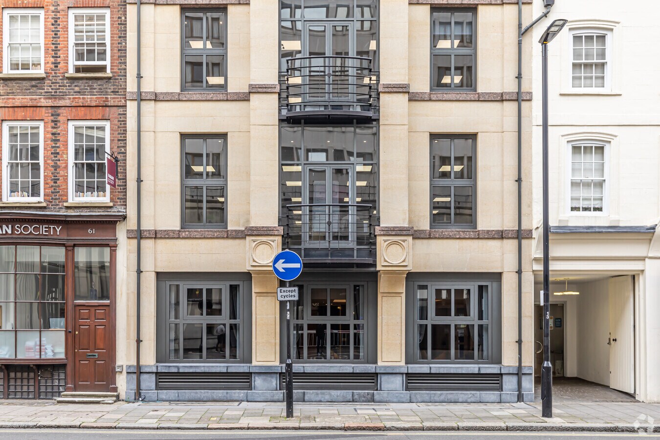 5860 Petty France, London, LND SW1H 9EU 5860 Petty France, London, LND SW1H 9EU