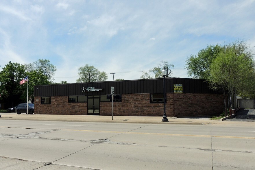 24911 John R Rd, Hazel Park, MI 48030