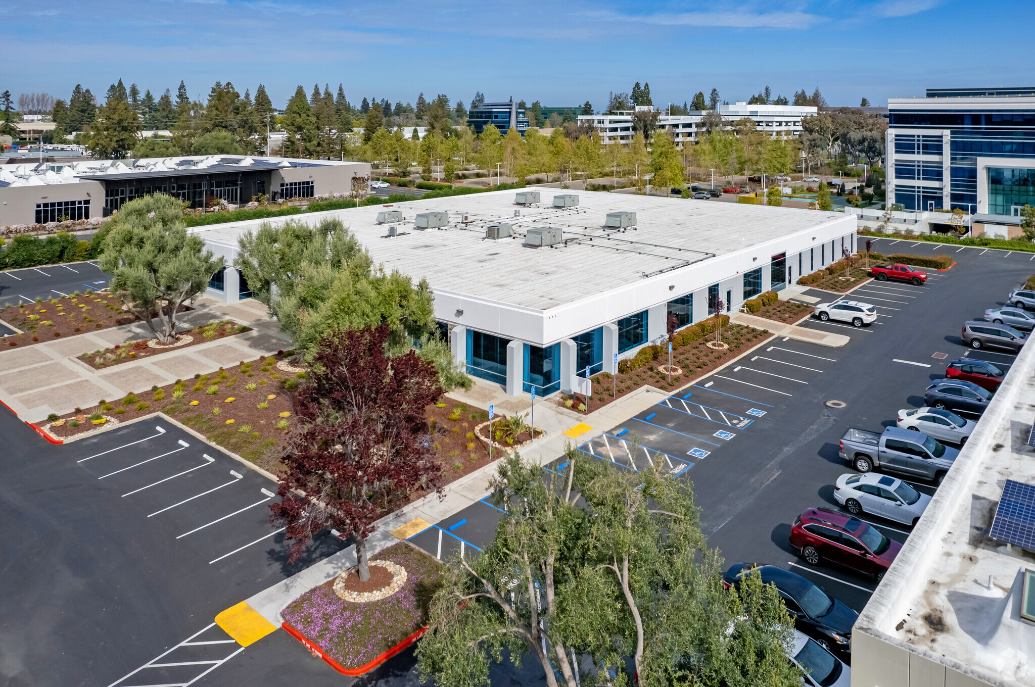 445-447 Indio Way, Sunnyvale, CA 94085 - Flex for Lease | LoopNet